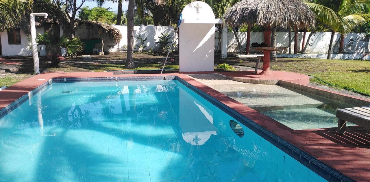 Villa Tortugas Monterrico Exteriör bild