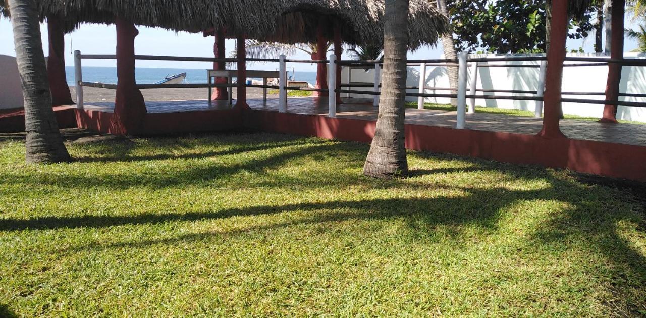 Villa Tortugas Monterrico Exteriör bild